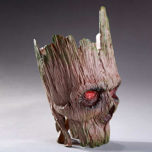 Custom Skull Head Planters Demon Red Eyes Tree Bark Skull Planter Pot Gothic Resin Skull  Flower Pot Halloween