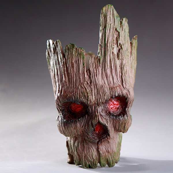 Custom Skull Head Planters Demon Red Eyes Tree Bark Skull Planter Pot Gothic Resin Skull  Flower Pot Halloween