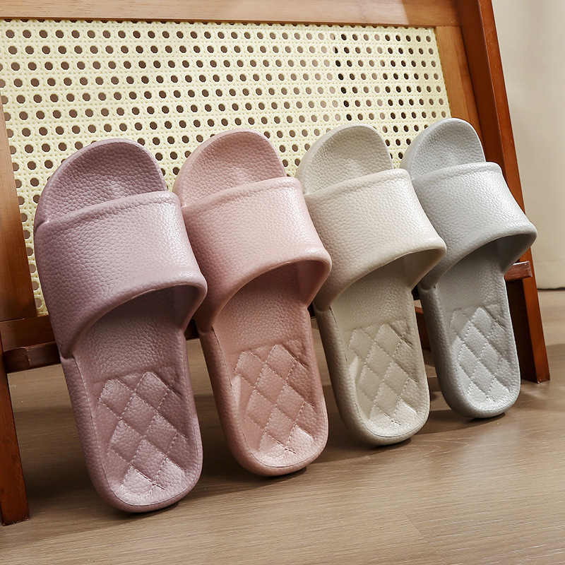 Wearing high end home slippers on the outside female summer new indoor silent couple male slippers