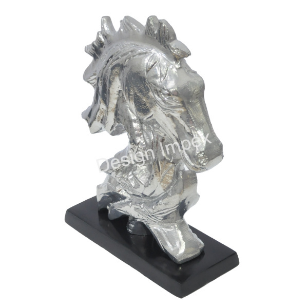 Trending Wholesale Quality Metal Solid Horse Statue Metal decorative Craft Silver Polished Elegant Horse Sculpture Tabletop