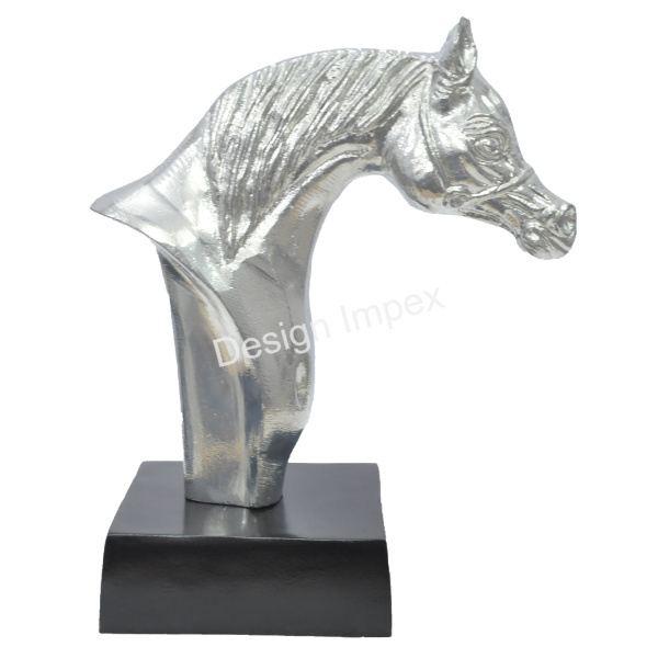 Trending Wholesale Quality Metal Solid Horse Statue Metal decorative Craft Silver Polished Elegant Horse Sculpture Tabletop