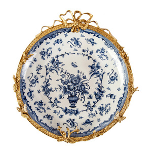 blue and white luxury brass and porcelain wall decoration fruit plate  accessories ceramic dish mural