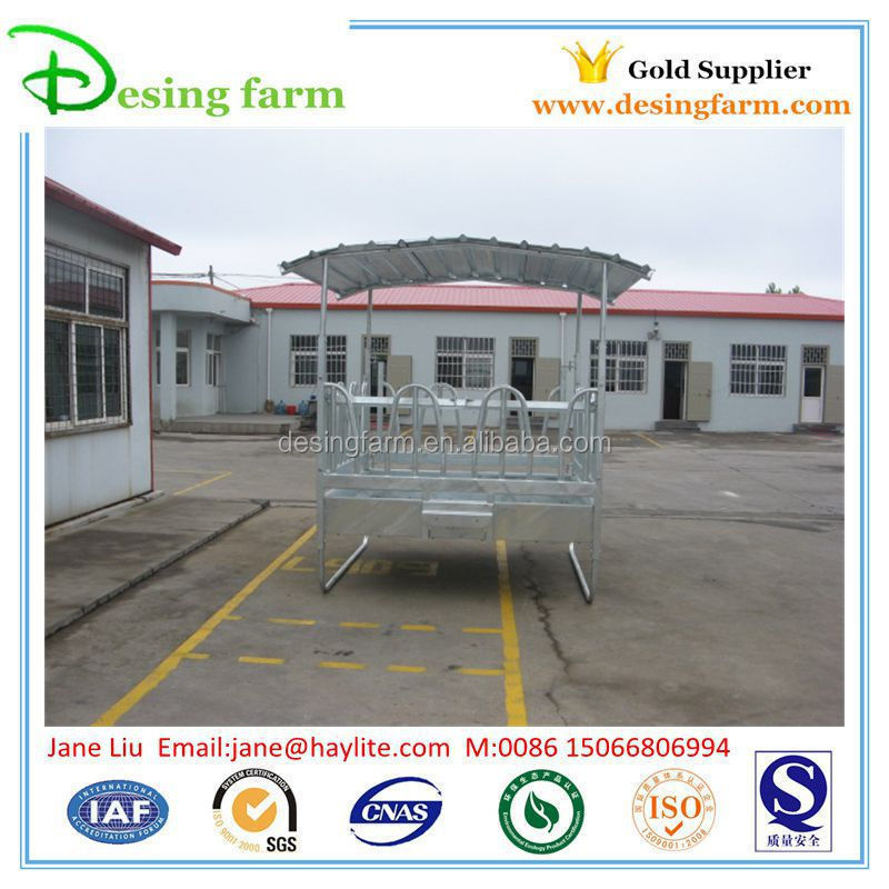 Square hay feeder with roof for horse and cattle