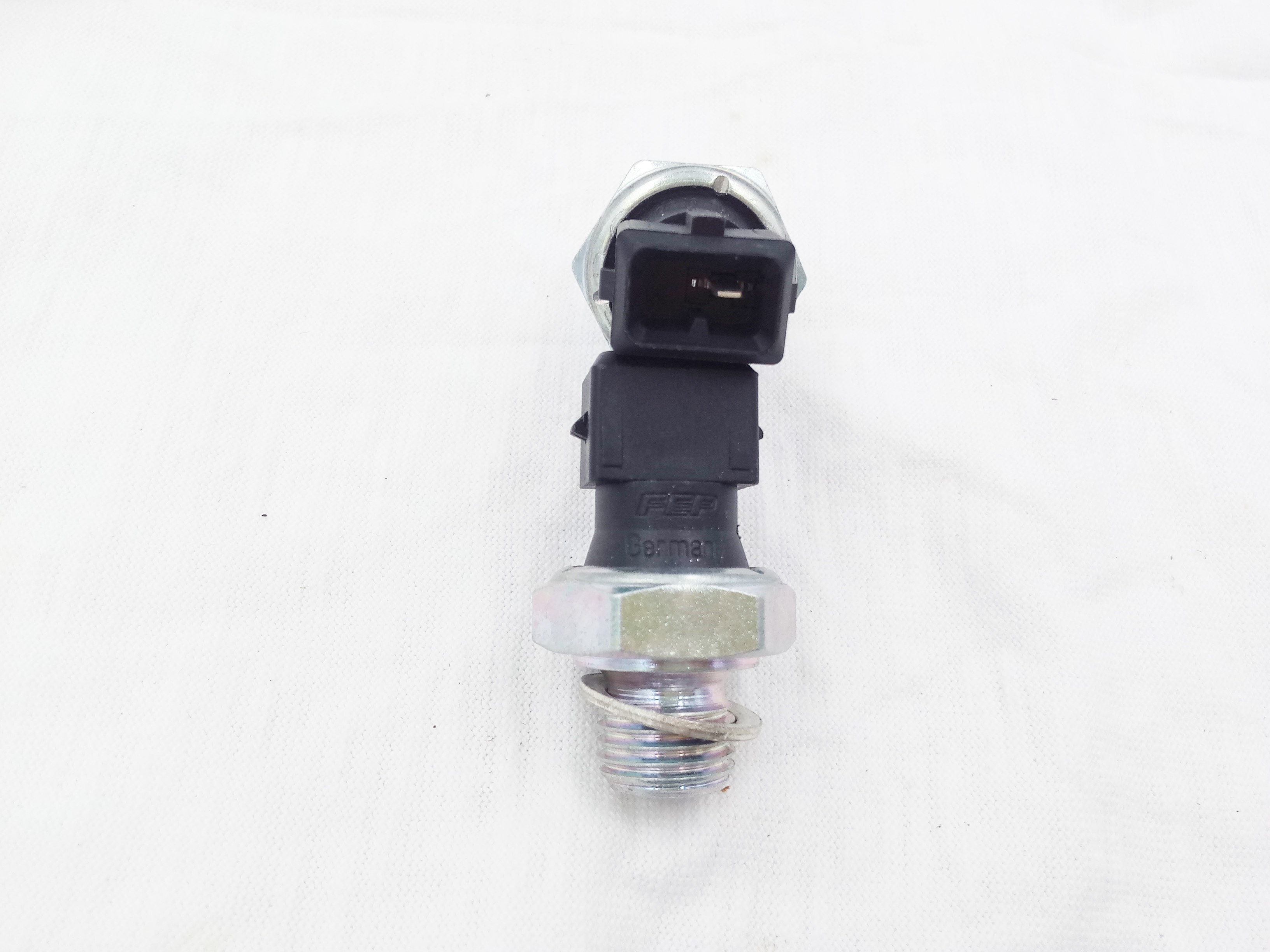 High quality deutz BFM1013 oil pressure switch 01182792