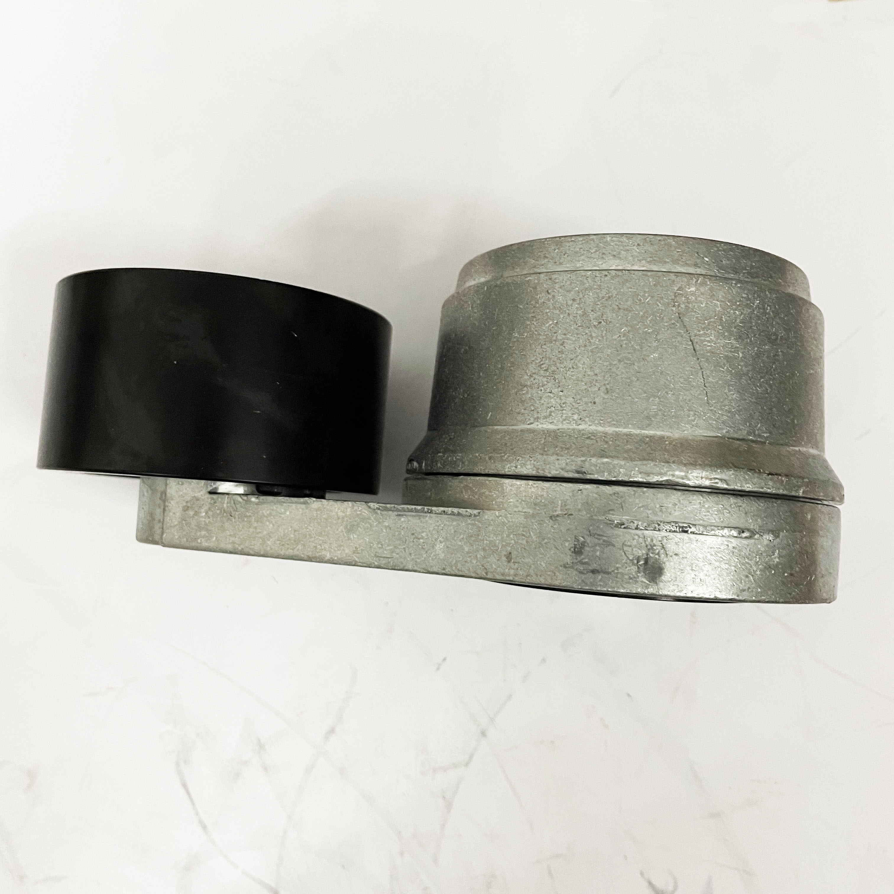 High Quality S450 T450 Belt Tensioner 7253514