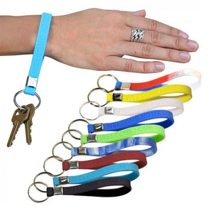 Personalised Silicone Wristband With Keyring Custom Logo Promotion Keychain Silicone Wristband