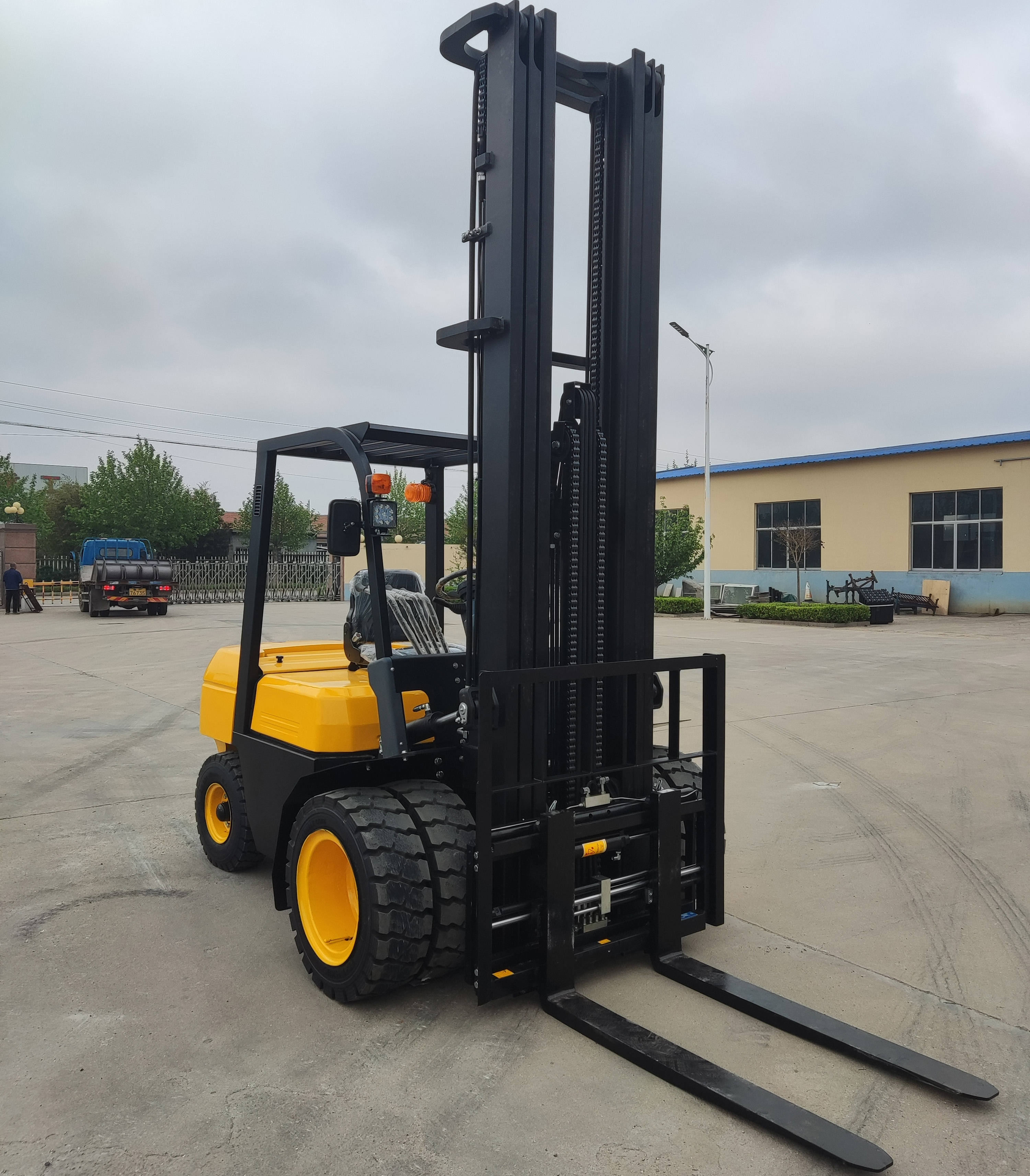 Construction Works Small Forklift CPCD30 3Ton Jib Boom Crane Forklift Attachments