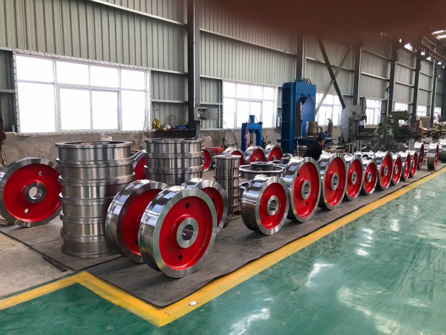 Custom mining large double flange cast forged industrial steel railway cart overhead crane rail wheels