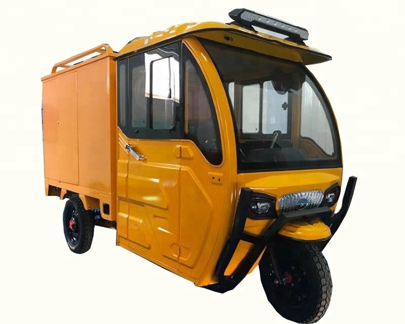 Hot selling Automotive Cleaning tricycle Car Wash Station truck