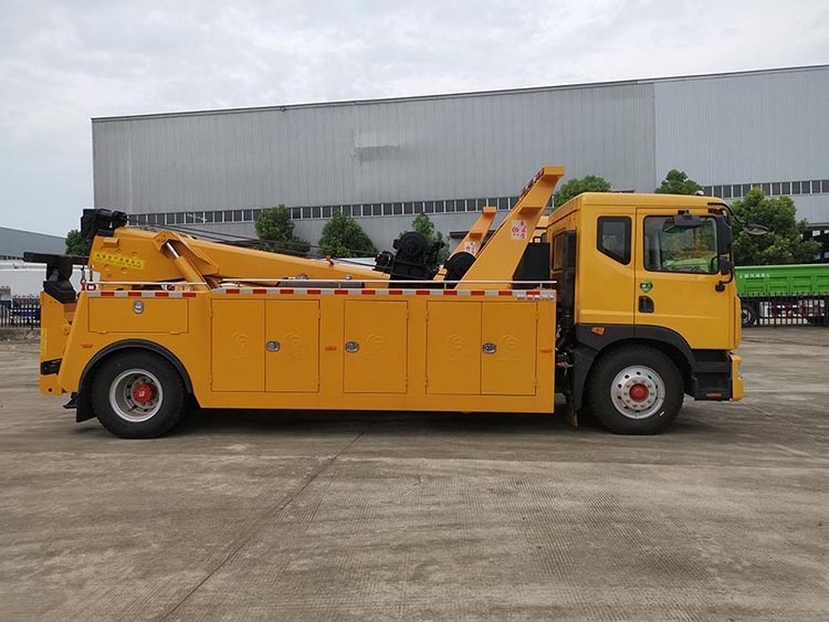 High performance new 12 ton 6 wheel electrically hydraulic control left steering crane lift car crane tow wrecker truck