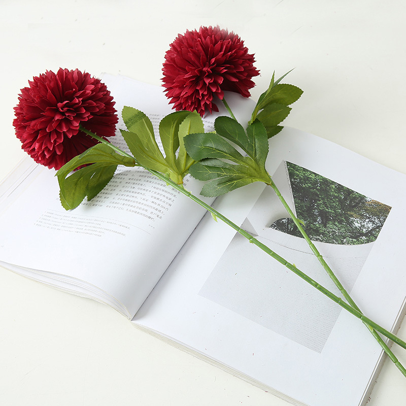 Hot sale dandelion small ball chrysanthemum Real Touch artificial flower  wedding Silk ping pong Indoor Decoration