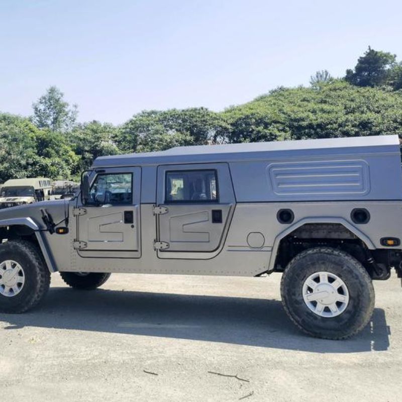 Luxury Armored Vehicles Dongfeng Mengshi M50 mini truck 4x4 Off road vehicle diesel Civilian cars Armored Vehicle for Sale