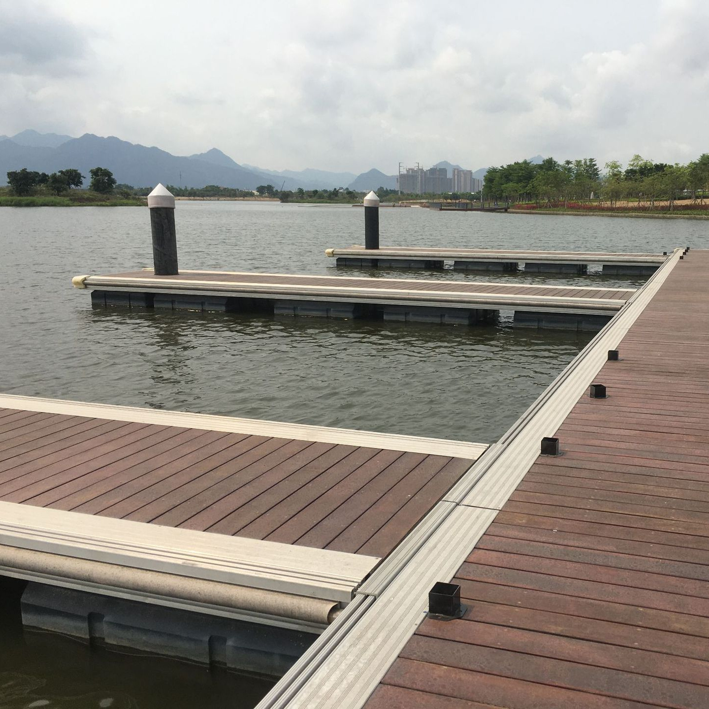 High Quality Floating Pontoon And Aluminum Floating Dock For Marina Yacht