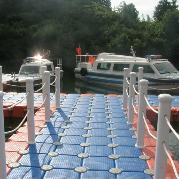 Floating Dock Used As Pier Ferry Plastic Floating Platform Modular Floating Pontoon