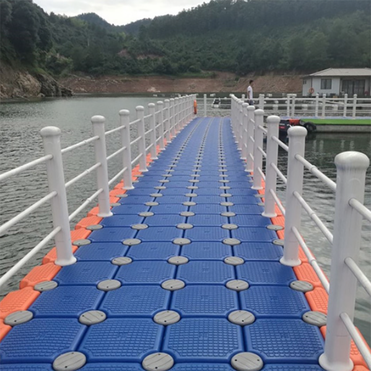 Floating Dock Used As Pier Ferry Plastic Floating Platform Modular Floating Pontoon