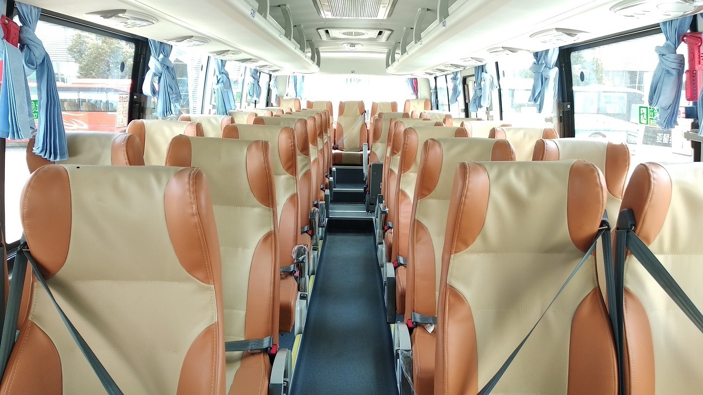 10m luxury LHD coach bus 47 seats with AC, toilet