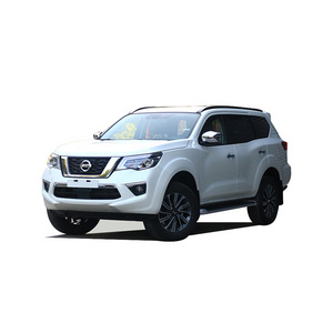 China LHD automatic euro V 6 speakers gas petrol 5 door 5 seat luxury suv 4x4 auto new cars with electric sunroof