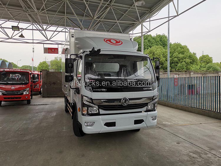 4x2 dongfeng 4 cylinders diesel 143Kw 8ton 5.8m live fish transport refrigerated box close van truck