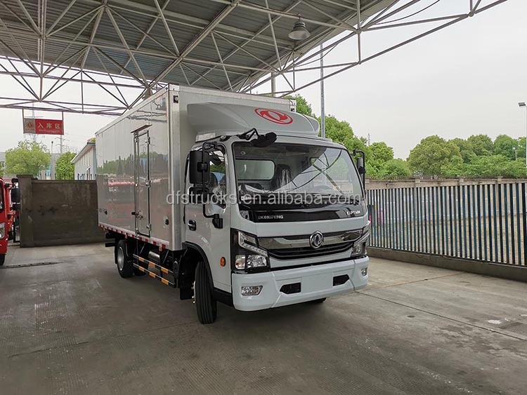 4x2 dongfeng 4 cylinders diesel 143Kw 8ton 5.8m live fish transport refrigerated box close van truck