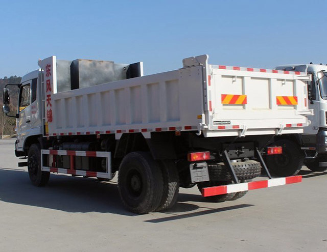 Dongfeng 20-30 ton tipper 4x2 dump truck for sale