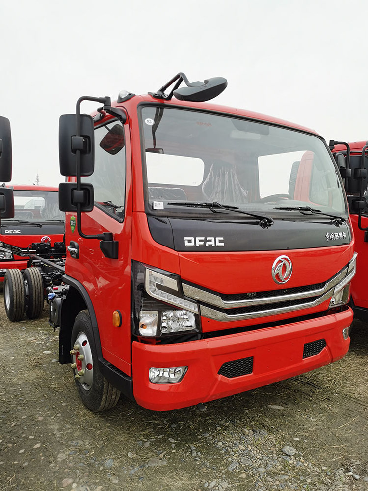 New original Dongfeng D6 4x2 single row 3 seats diesel 117hp euro 4 engine six speed manual gearbox lorry cargo truck chassis