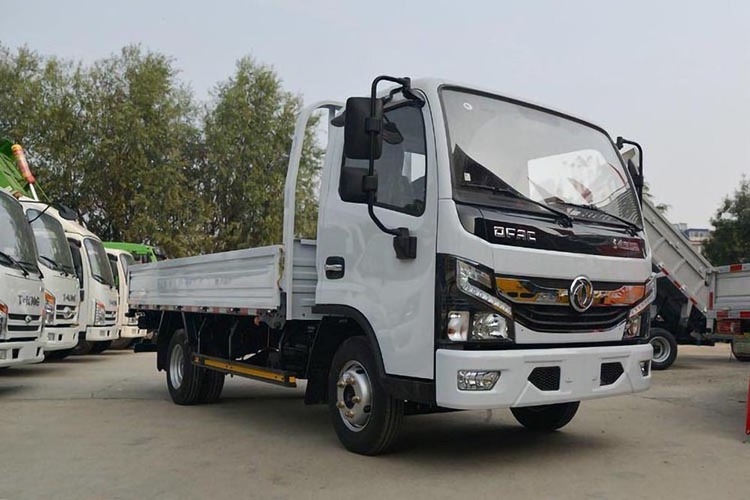 Dongfeng single row cabin 3 seat capacity 6 wheeler A/C ABS diesel euro 4 self loader mini cargo lorry trucks transport vehicle