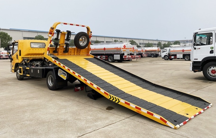 8 - 10 ton towing weight euro III IV V diesel 21m 5 ton winch recovery flatbed tow truck for sale