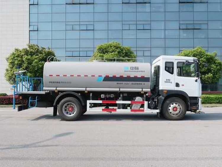 Moderate price 16T economical water tank vehicle water tanker trucks for sale 12.2CBM 4X2 road cleaning trucks  water trucks