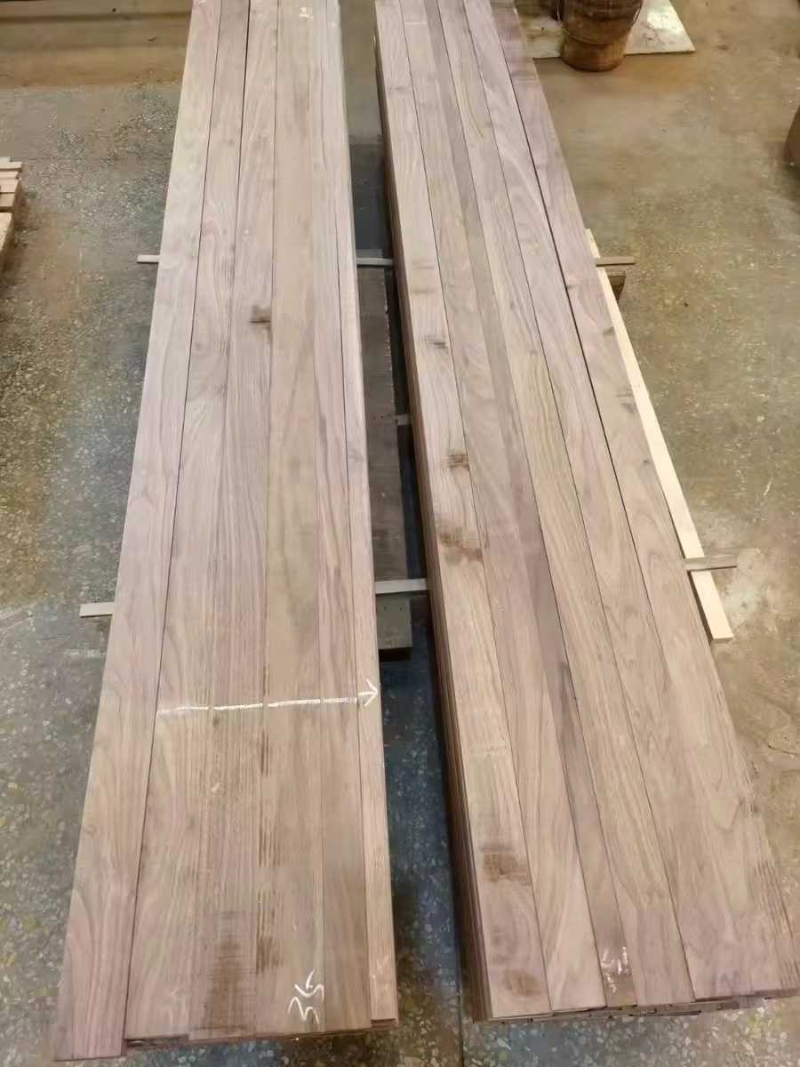 Black walnut edge glued panels - Raw material without painting