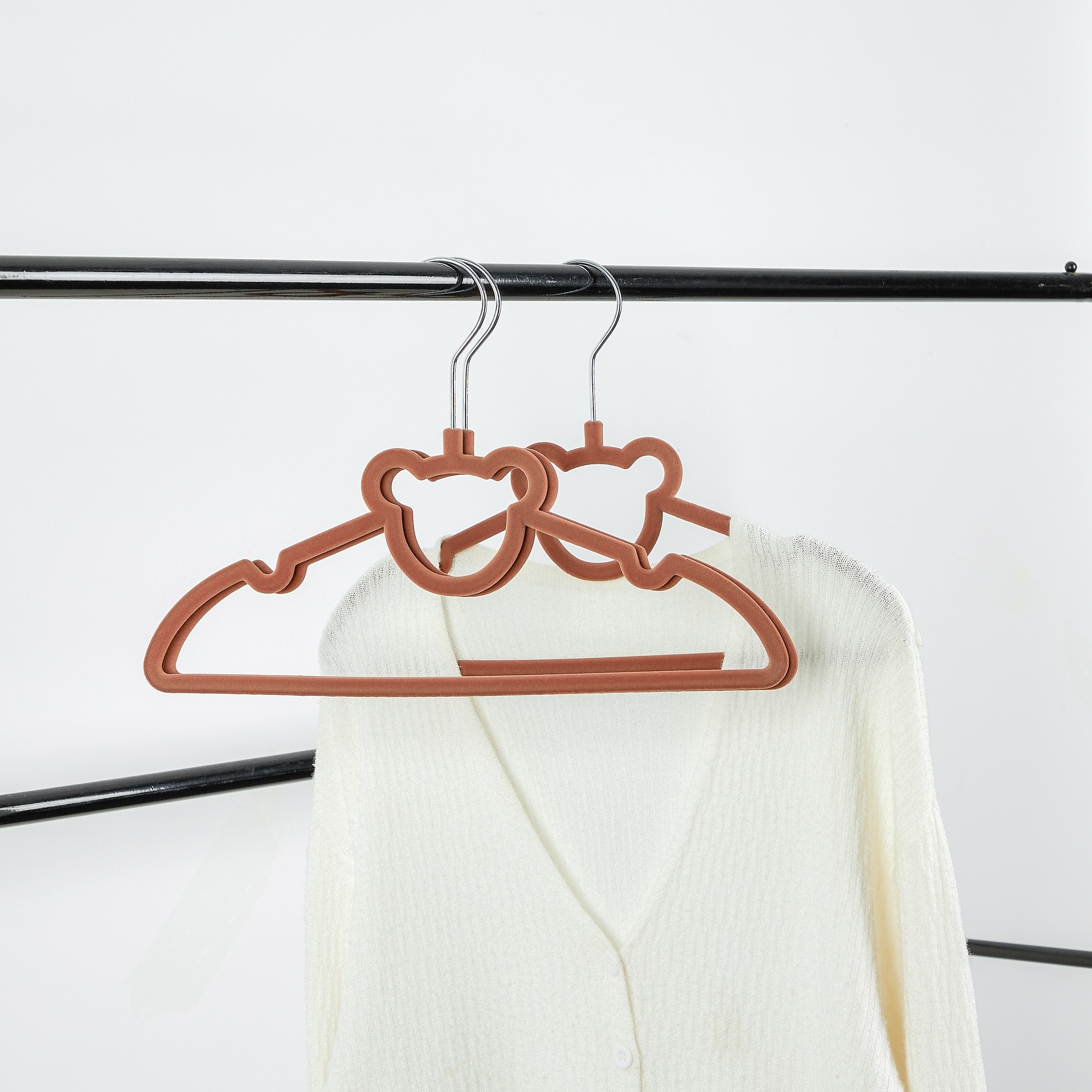 Children's non-slip flocking coat rack, cute bear shaped brown flocked hanger kids cloth hanger