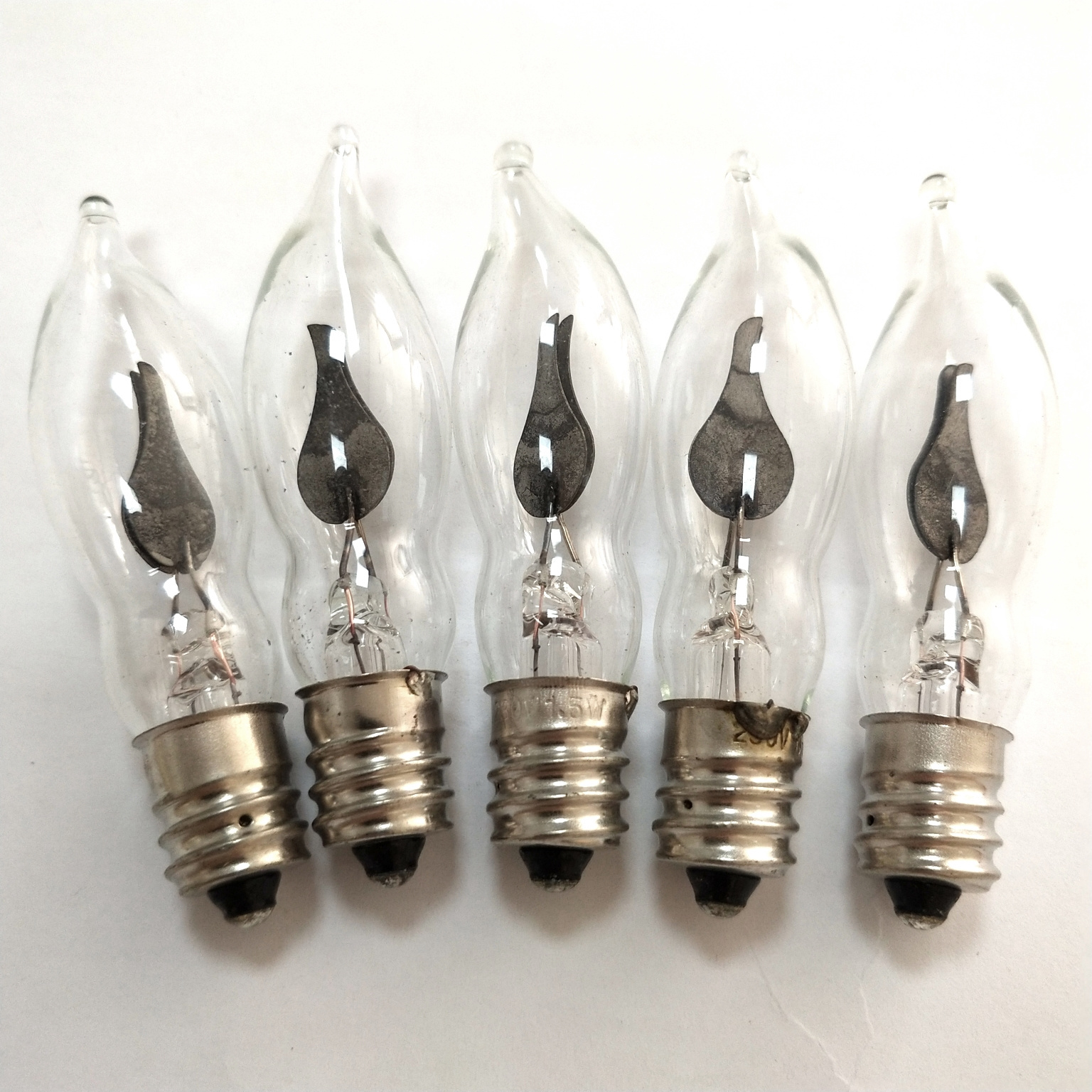 C18 Flicker Flame String Light Bulbs 230V2.5W E12 base candle holder decorative bulb