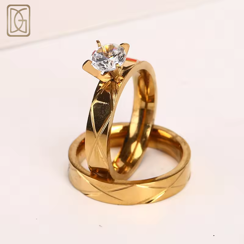 Professional Supplier Couple 18K Gold wedding ring Gold Plated Stainless Steel Ring In Hot Sale