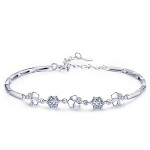 Plated 925 Women's Bracelet, Beautifully Rotating Flower Zircon Bracelet