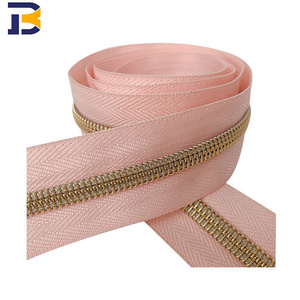 Eco-friendly Multicolor Sliver Gold Teeth Nylon Zipper Rolls Non Lock Slider Bag Long Chain Zipper With Fancy Puller