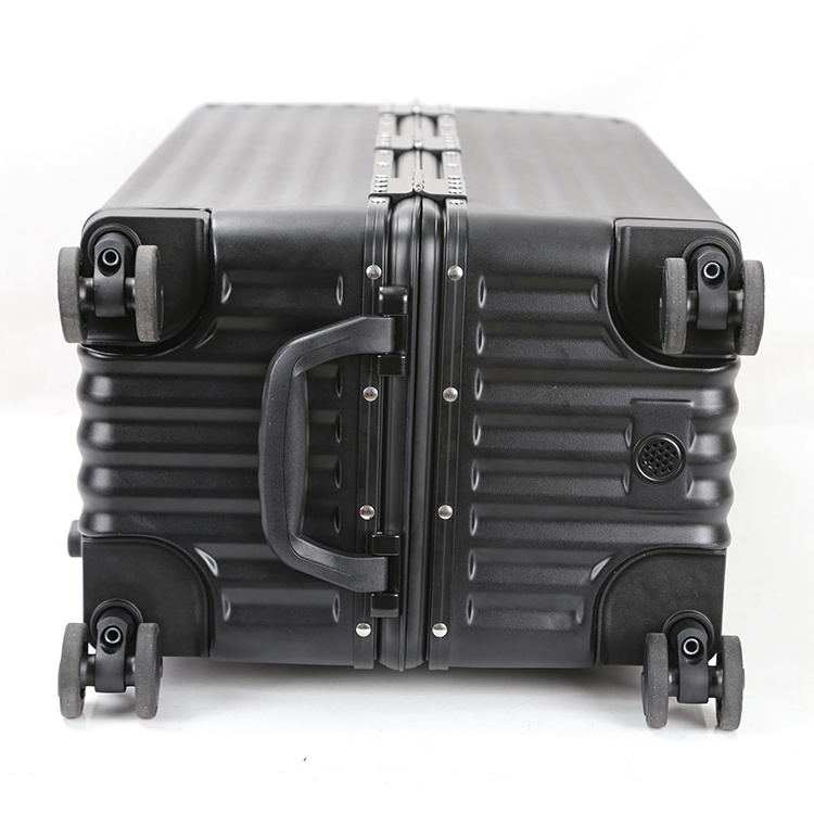 2022 new 100%PC bowling suitcase Bowling bin aluminum frame TSA lock can holds 2-3 bowling With hinomoto mute wheels