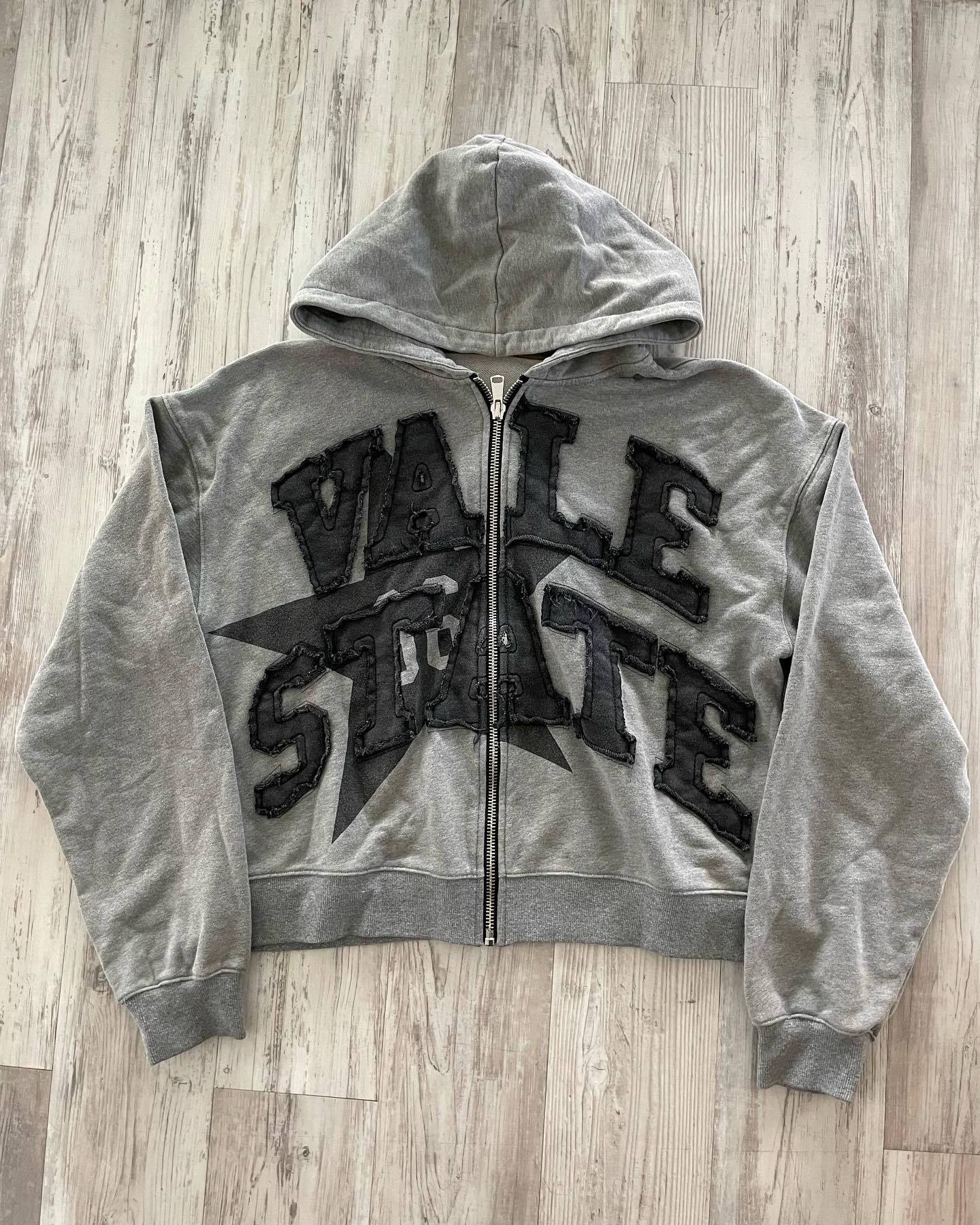 Custom manufacturers 500 gsm heavy weight thick fabric cut and sew zipper vintage embroidery patch men acid wash zip up hoodie