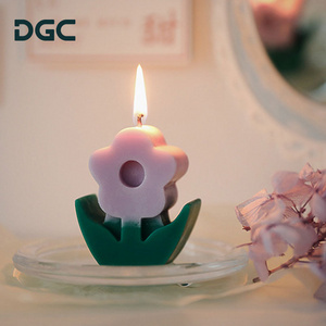 DGC Custom logo Spring Flowers shape candle Home Decoration Cartoon Colorful Little Flower shaped scented candles