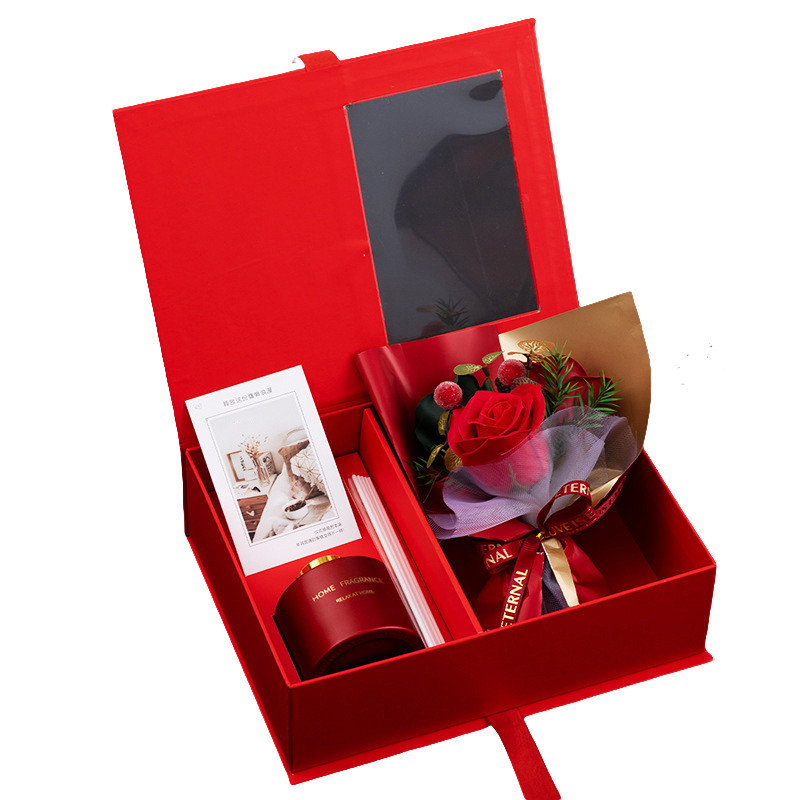 Custom Deluxe Red Glass Jar 120ml Reed Diffuser And Artificial Flower Bouquet Gift Set for Christmas Valentine's gifts Wedding