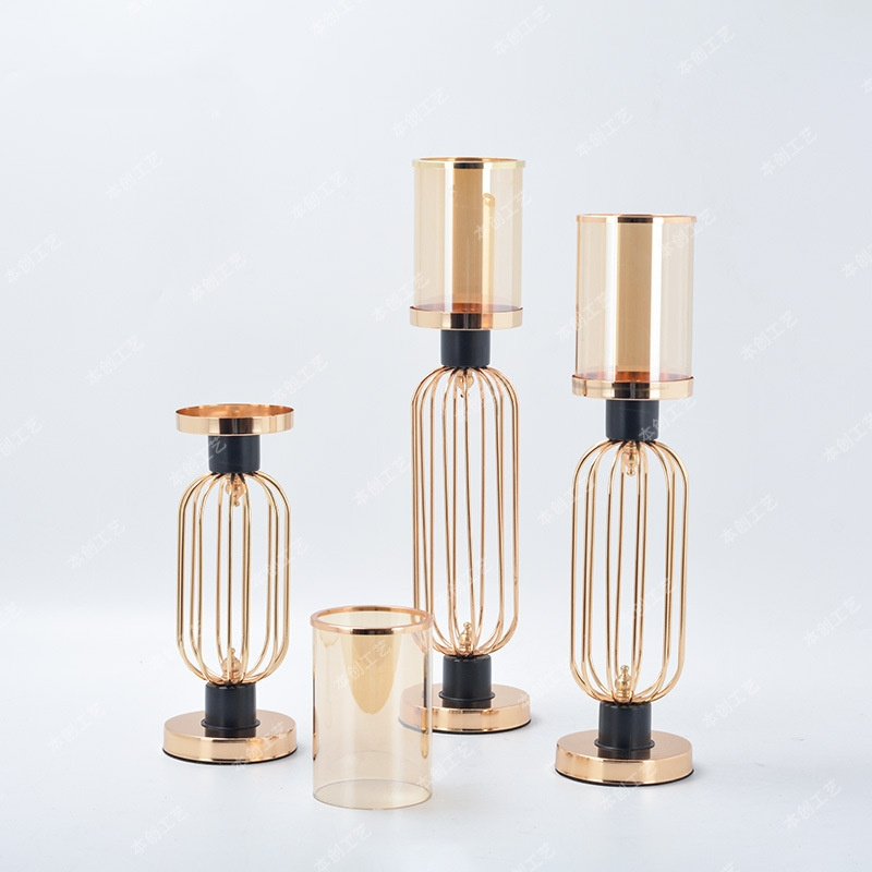 Iron Pillar Candleholder for Wedding Decoration New Luxury Design Handmade Gold Plated T Light Candle Holder Pillar