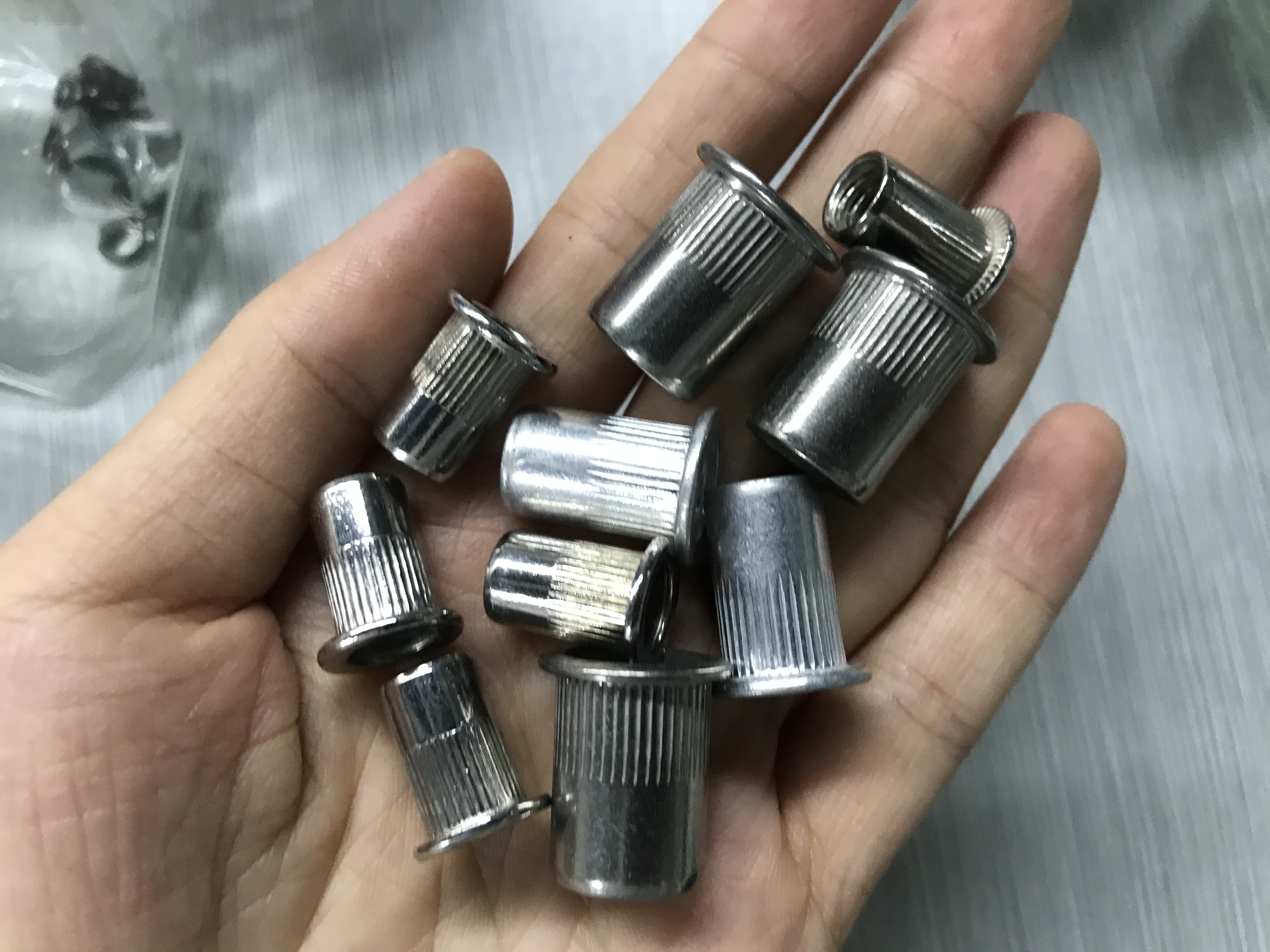 Rivet Nut/Rivnut Flat Head Metric rivet nut threaded inserts nutsert countersunk head splied m5 m6 m8 riveting nut Made in China