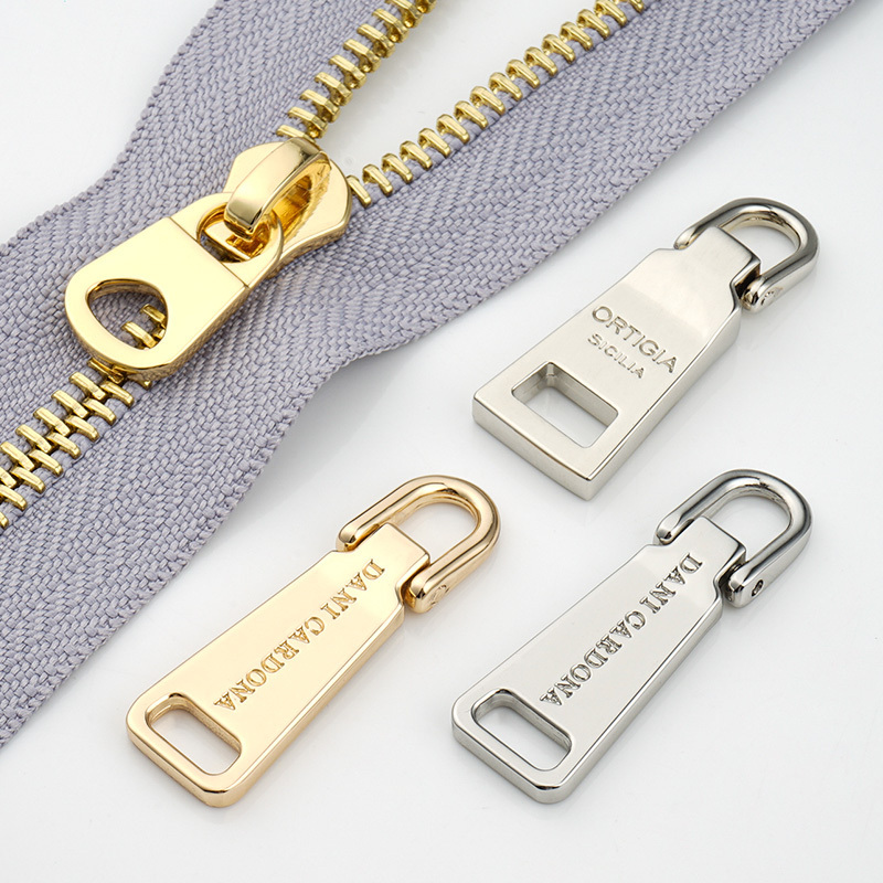 Luxury Zipper Pullers Handbag Designer Zipper Pulls High Quality Puller Zipper Slider Gold Custom Logo Metal Zip Puller for Bag