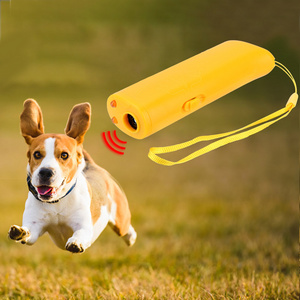 Pet Supplies Portable Dog Repeller Dog Trainer 3 In 1 Dog Training Ultrasonic LED Lighting Flashlight Anti Barking Tool