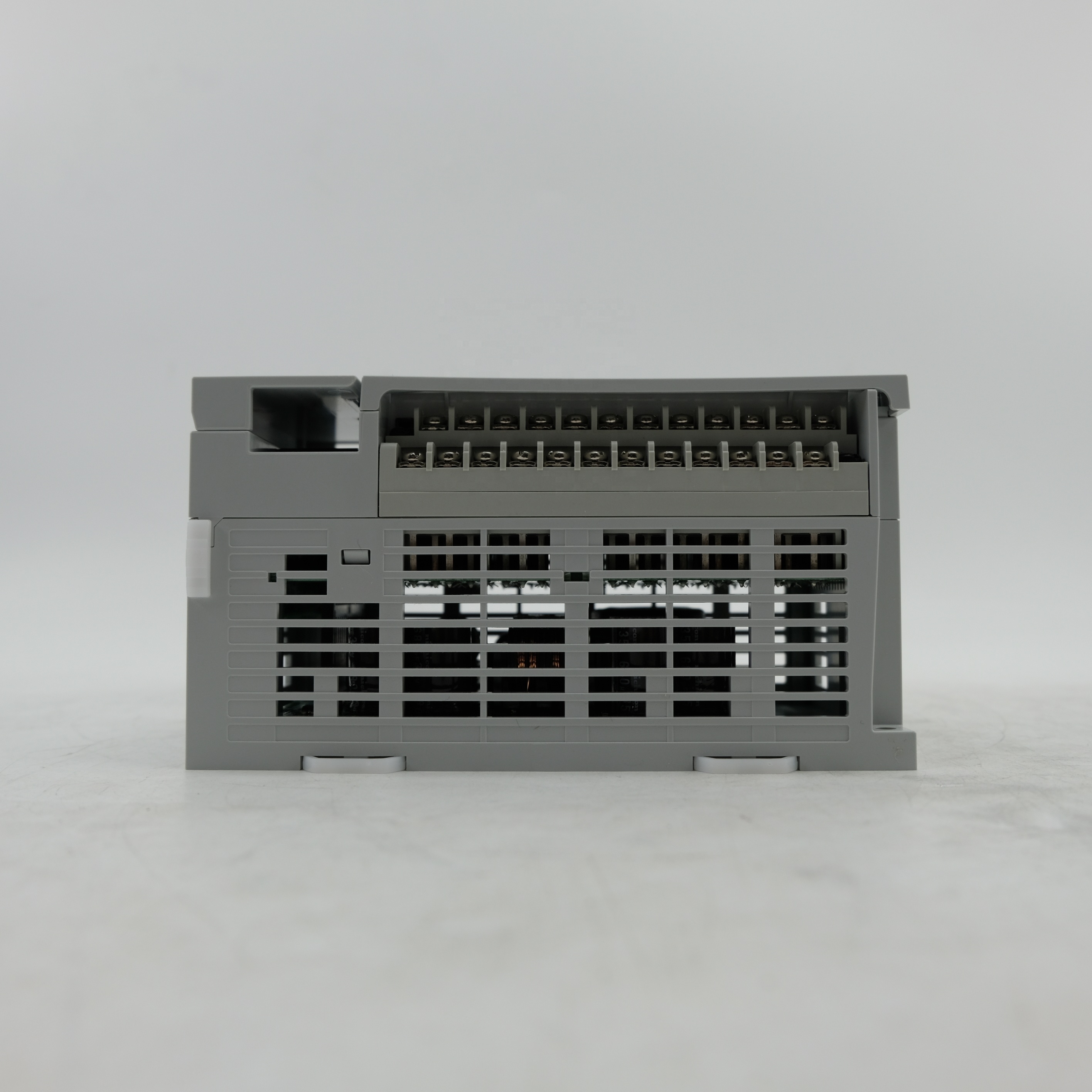 Original for Mitsubishi CPU module FX5U-32MR PLC control,plc price,plc pac and dedicated controller