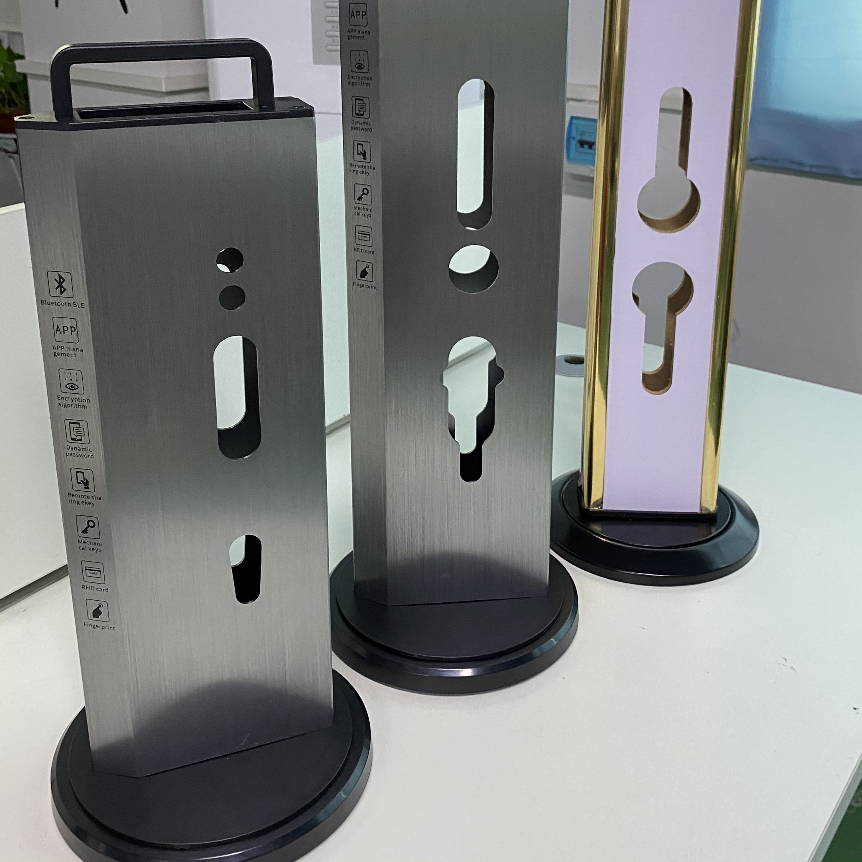 High Quality Smart fingerprint Doorlock Display Stand Rack roating Lock Showing