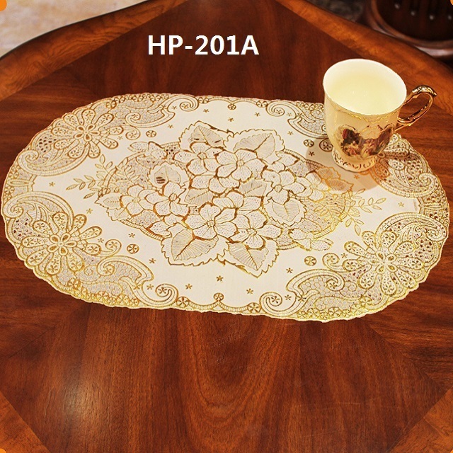 Oval vinyl PVC tablemat anti slip protective heat resistant decorative table plastic lace doilies placemat 30*46 cm