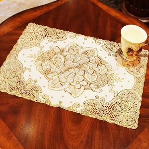 Rectangle shape gold embossed PVC table mat anti slip protective heat resistant decorative table plastic lace place mat 30*46 cm