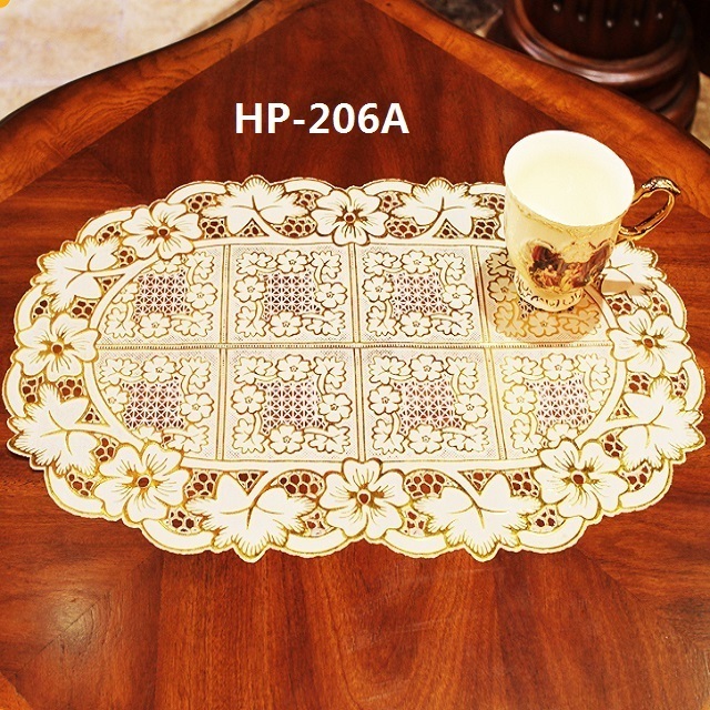 Oval vinyl PVC tablemat anti slip protective heat resistant decorative table plastic lace doilies placemat 30*46 cm