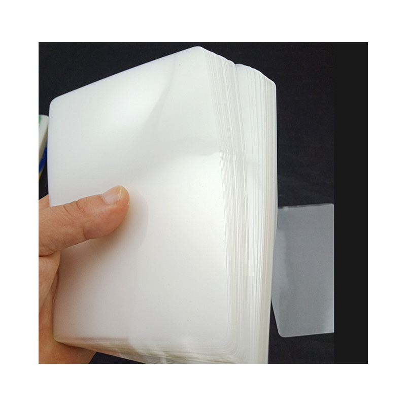 Customize 100pcs Sheets A4 Szie 2mil 10 mil 13 mil Gloss Matte Plastic PET Thermal Laminating Film Pouch for Paper