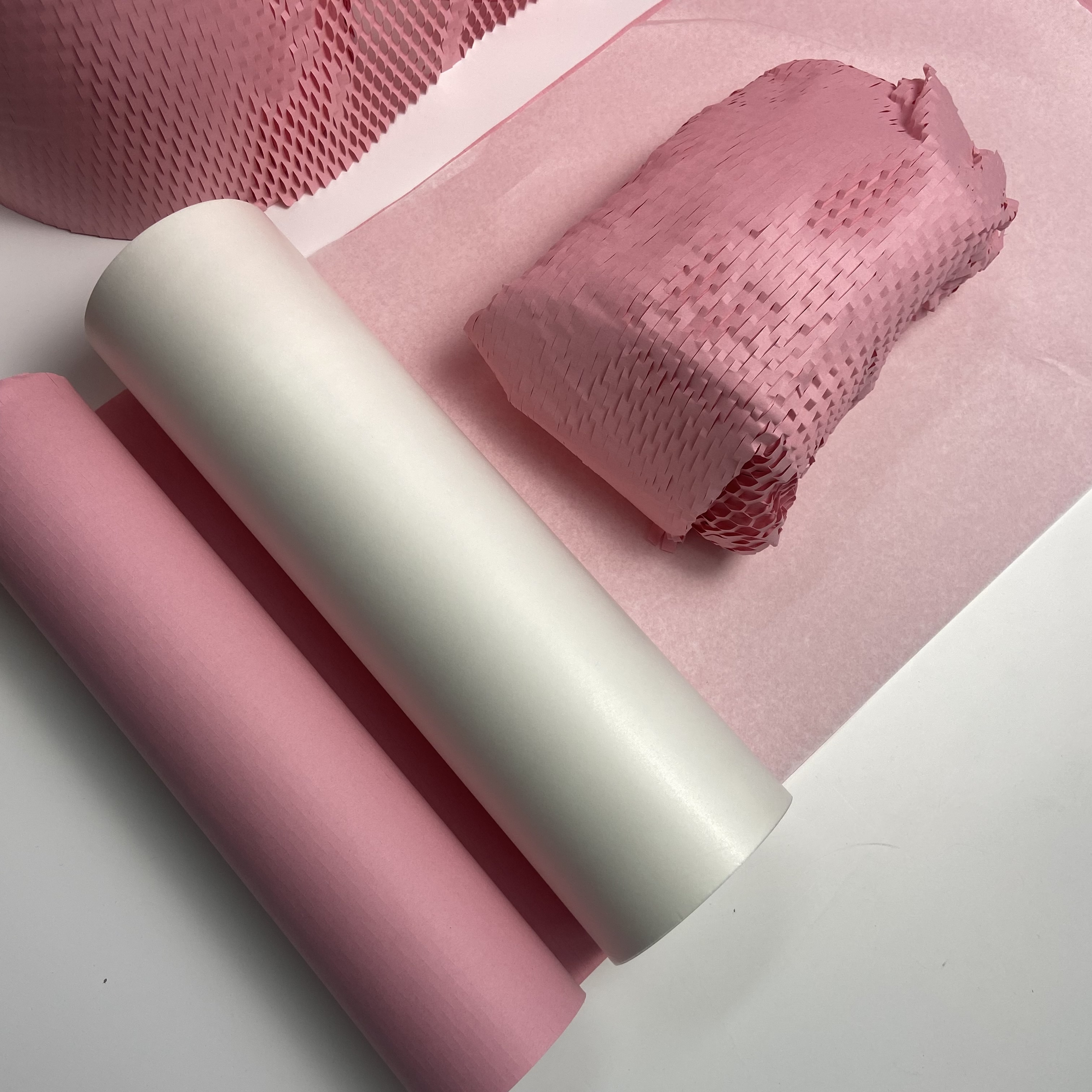 Pink Packaging Paper Honeycomb Cushioning Roll Perforated-Packing Recycled Cushion Wrapping Roll Eco Friendly Moving Green Wrap