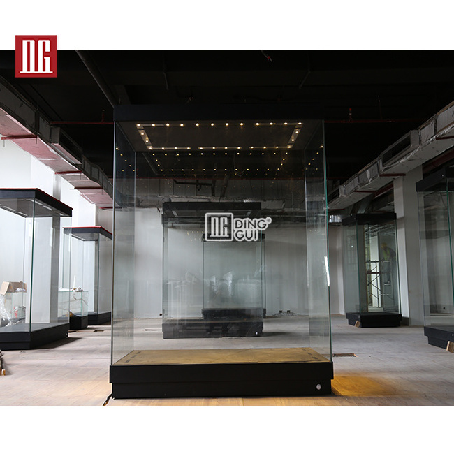 High end display case glass pedestal custom museum display case museum display showcase